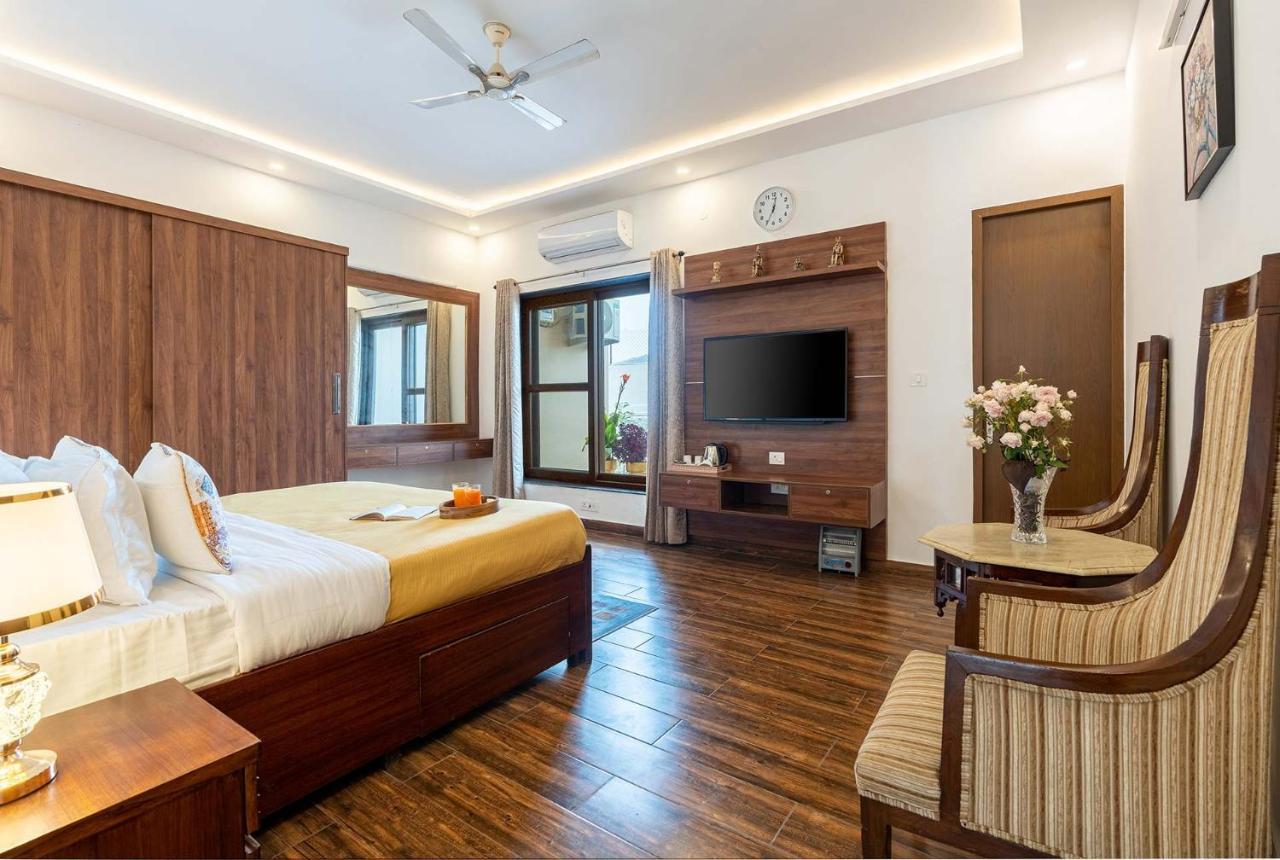 Brookvale Manor By Stayvista - Private Pool Haven With Endless Views & Indoor Fun Sohna Dış mekan fotoğraf