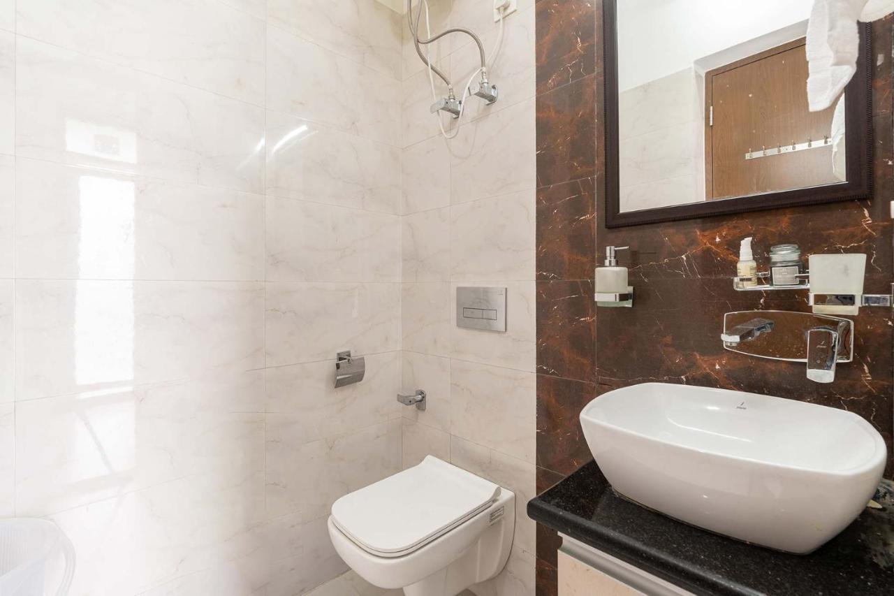 Brookvale Manor By Stayvista - Private Pool Haven With Endless Views & Indoor Fun Sohna Dış mekan fotoğraf