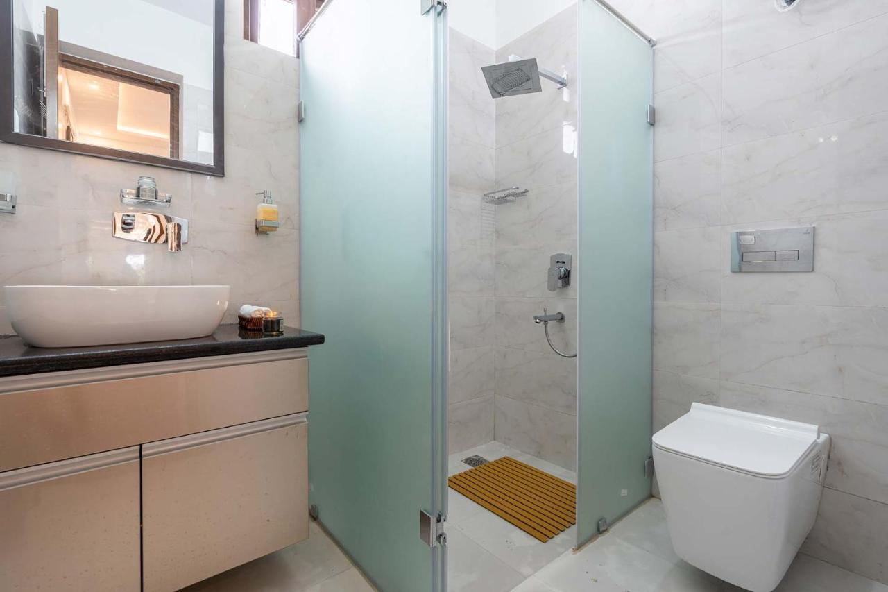 Brookvale Manor By Stayvista - Private Pool Haven With Endless Views & Indoor Fun Sohna Dış mekan fotoğraf