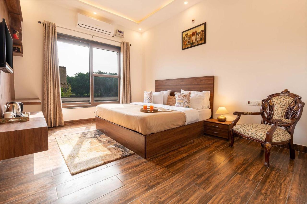 Brookvale Manor By Stayvista - Private Pool Haven With Endless Views & Indoor Fun Sohna Dış mekan fotoğraf